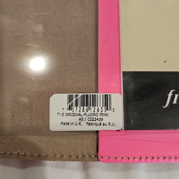 Filofax Original A5 Organizer - Fluoro Pink - Picture 15 of 15